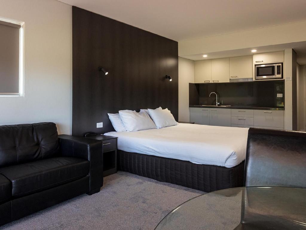 Yarrawonga Mulwala Golf Club Ξενοδοχείο Εξωτερικό φωτογραφία Studio apartment