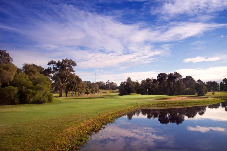 Yarrawonga Mulwala Golf Club Ξενοδοχείο Εξωτερικό φωτογραφία The 18th hole at the 2007 PGA Championship